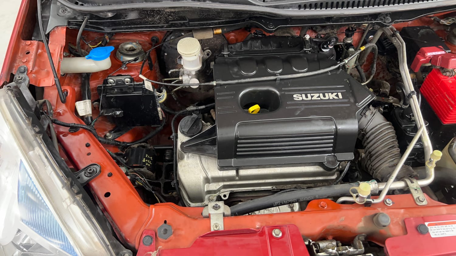 Used 2014 Maruti Suzuki Wagon R LXI CNG Cng Manual engine ENGINE RIGHT SIDE VIEW