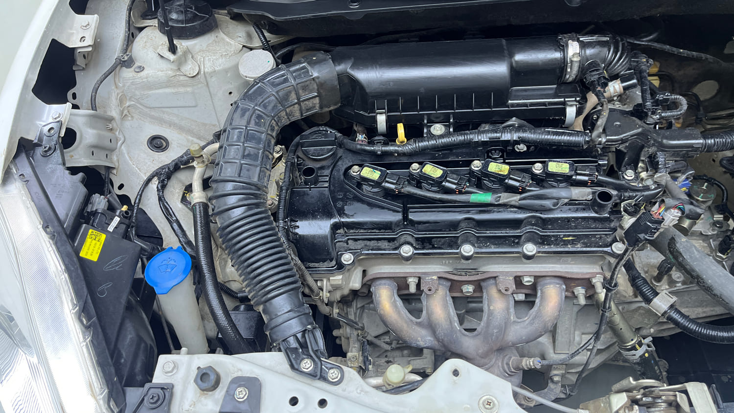 Used 2020 Maruti Suzuki Dzire VXi Petrol Manual engine ENGINE RIGHT SIDE VIEW