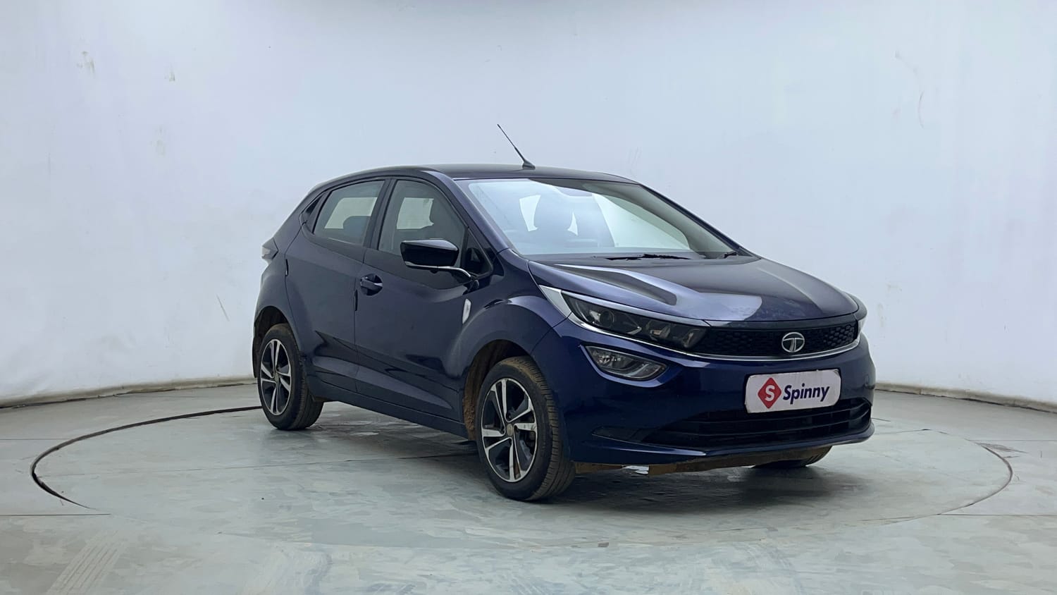 Used 2022 Tata Altroz XZA Petrol Petrol Automatic exterior RIGHT FRONT CORNER VIEW