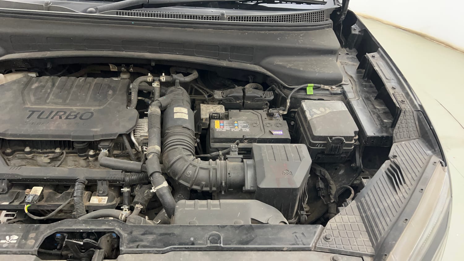 Used 2023 Hyundai Alcazar Platinum 7 STR 1.5 Turbo Petrol Petrol Manual engine ENGINE LEFT SIDE VIEW