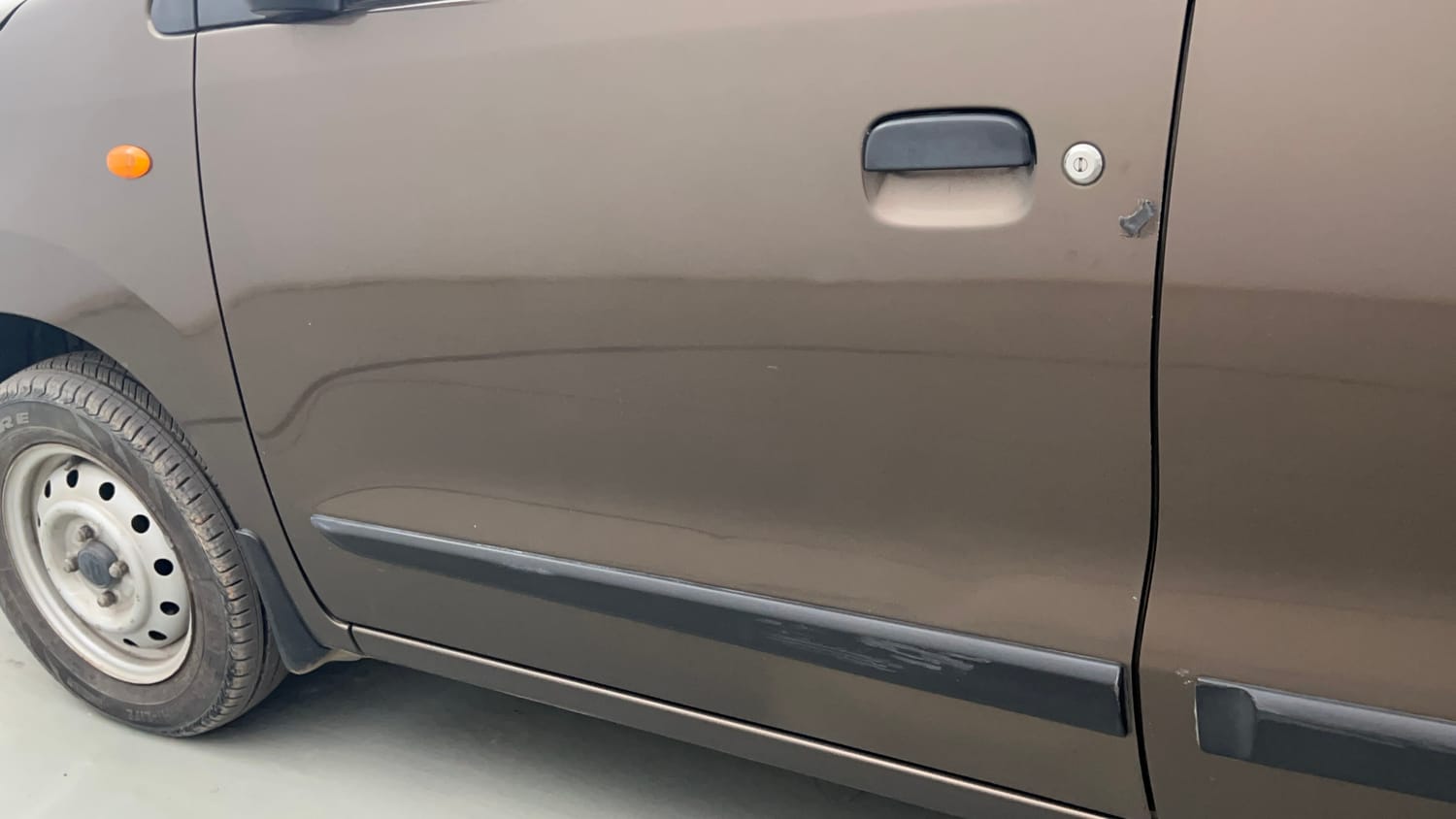Used 2016 Maruti Suzuki Wagon R LXI Petrol Manual dents MINOR SCRATCH