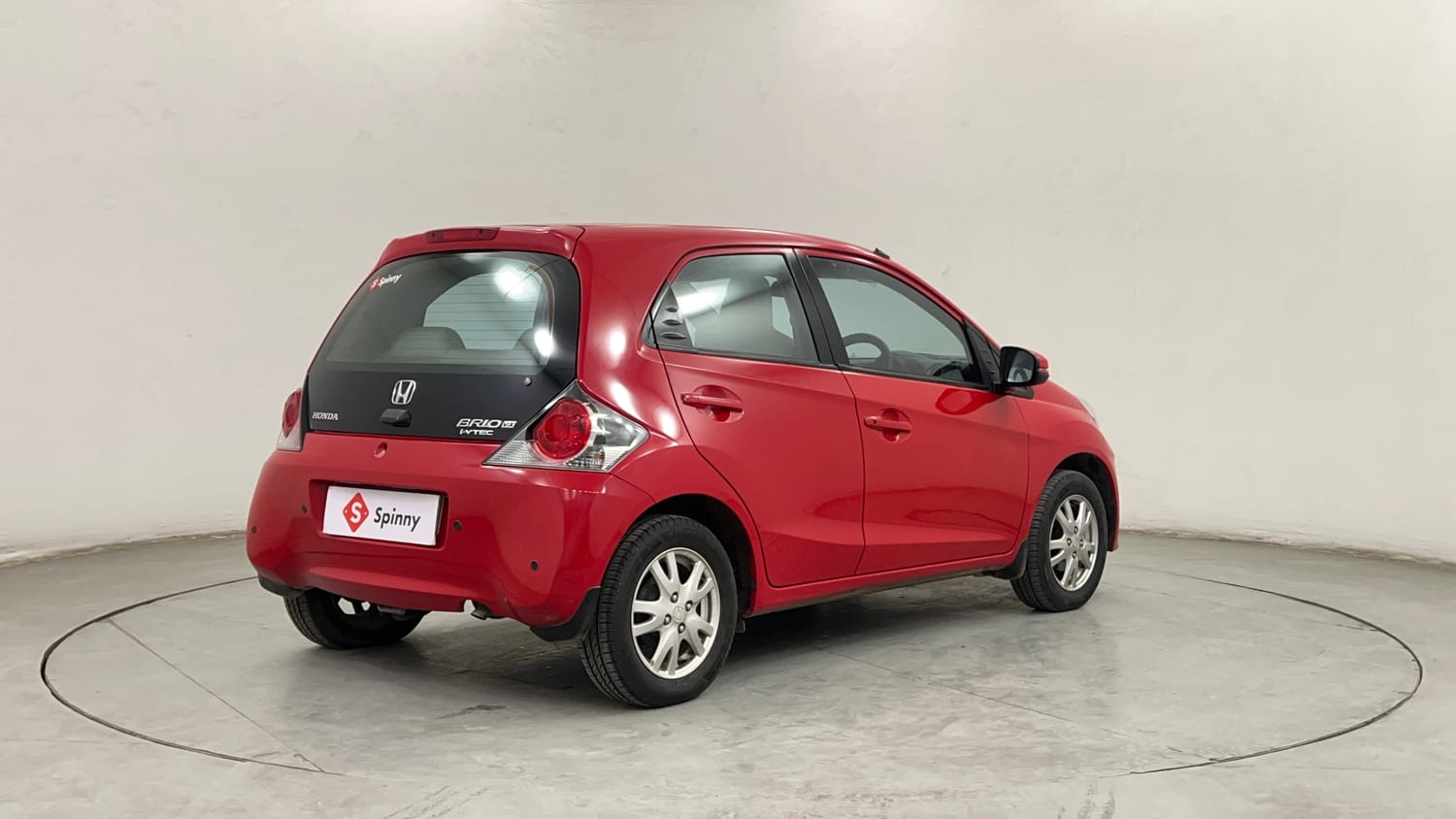 Used 2015 Honda Brio VX AT Petrol Automatic exterior RIGHT REAR CORNER VIEW