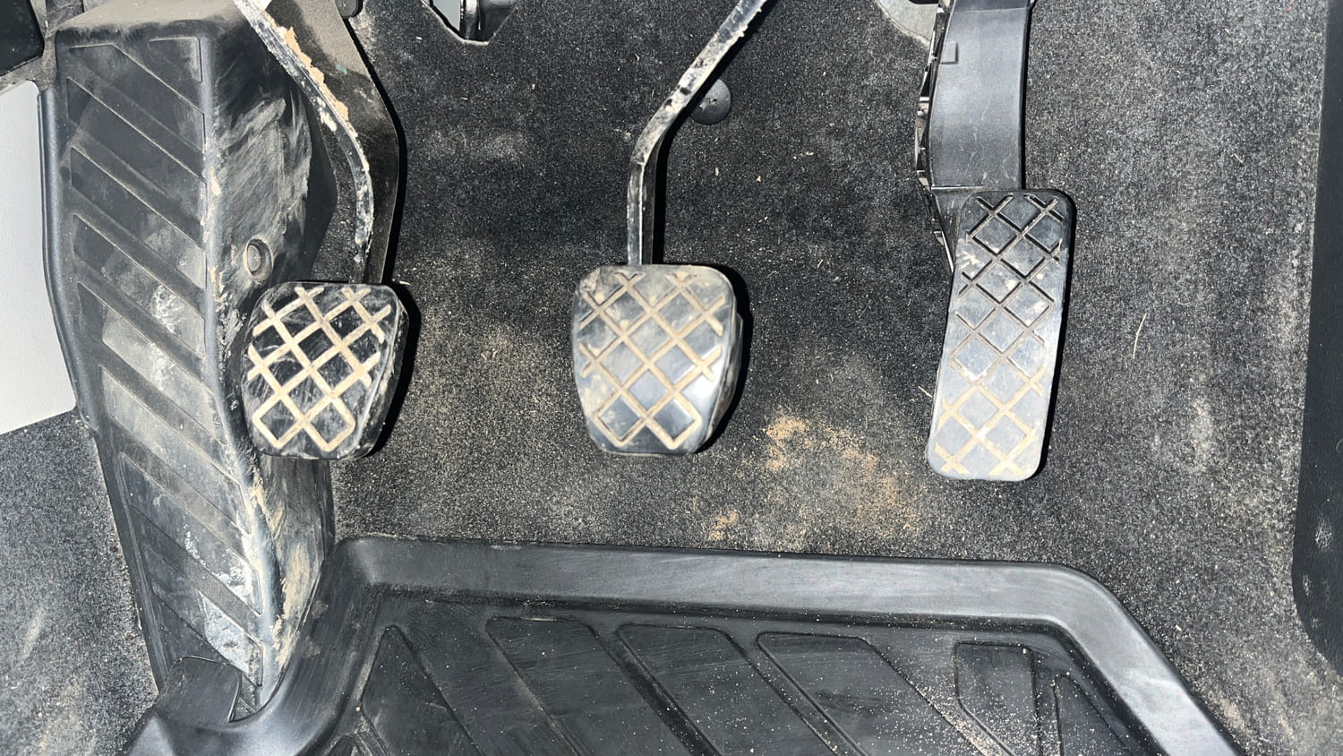 Used 2023 Volkswagen Taigun Topline 1.0 TSI MT Petrol Manual interior PEDALS VIEW