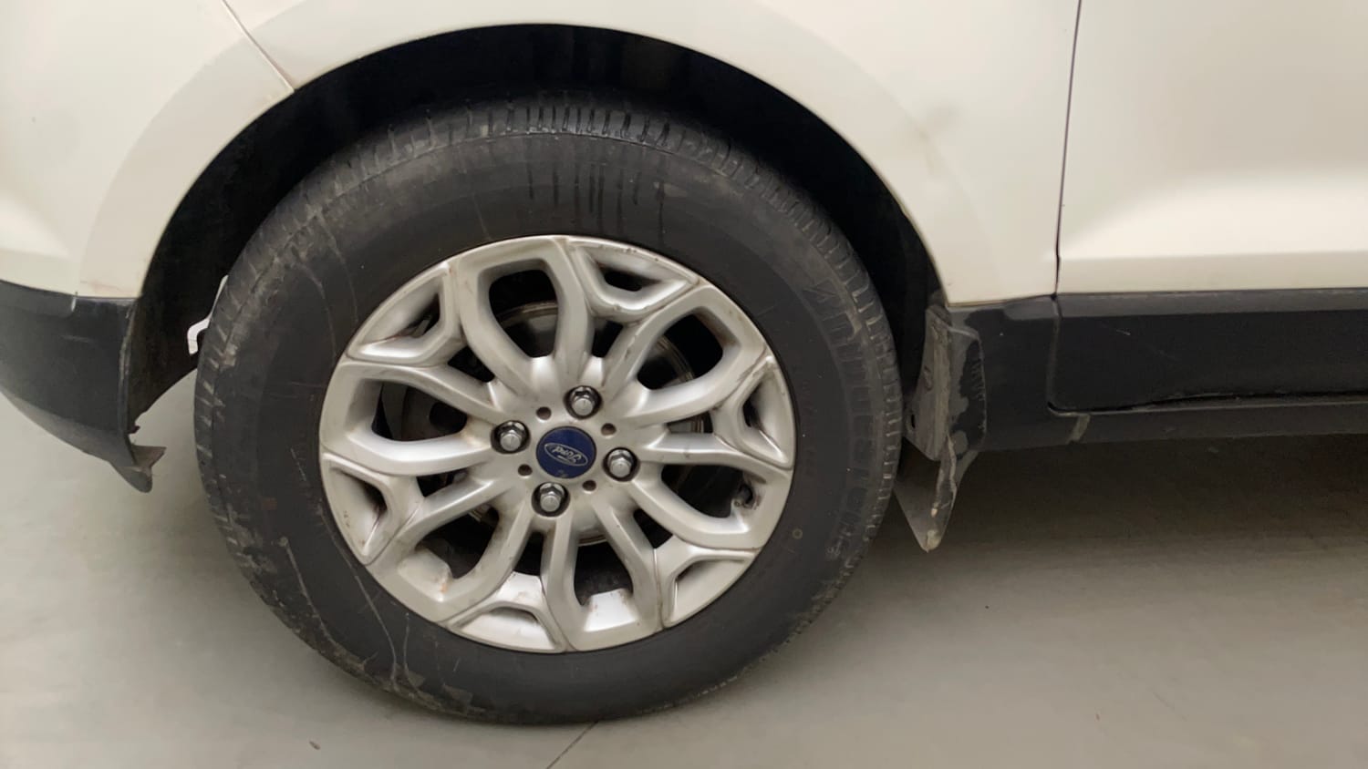 Used 2015 Ford EcoSport Titanium 1.5L Ti-VCT AT Petrol Automatic tyres LEFT FRONT TYRE RIM VIEW