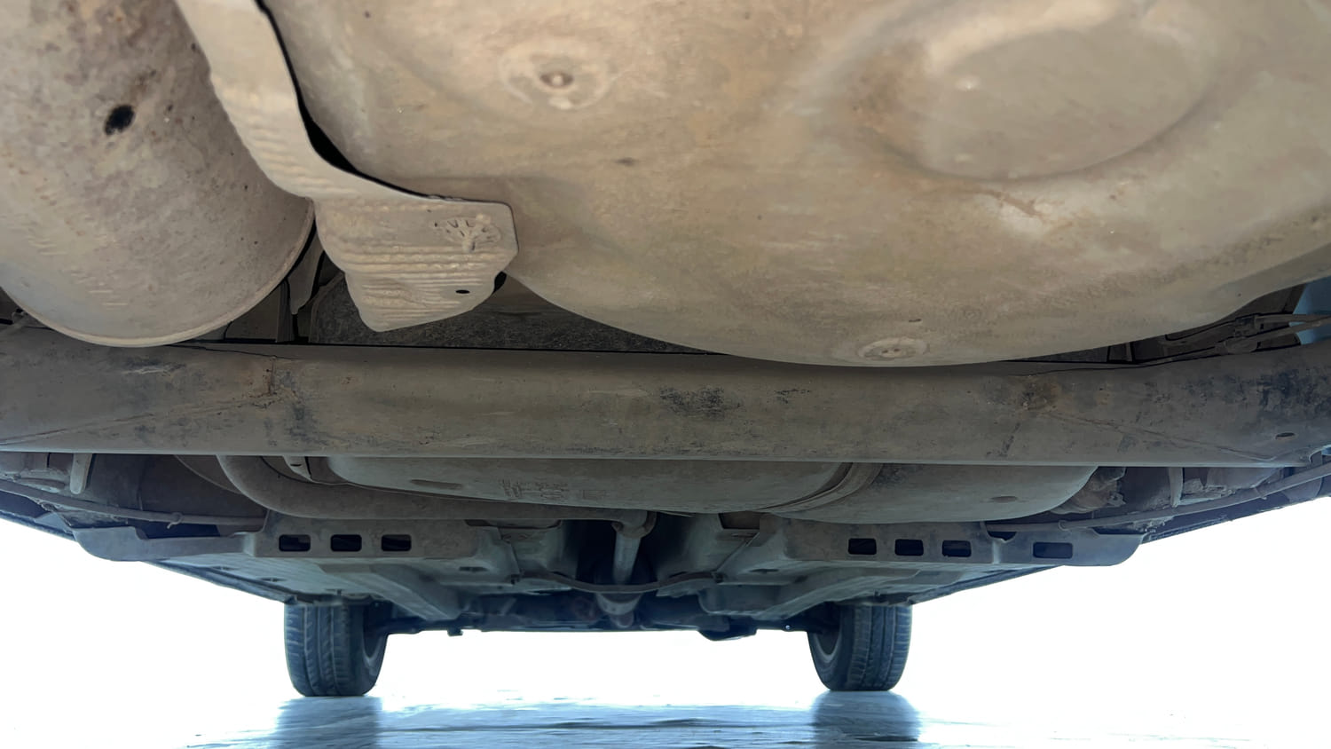Used 2013 Volkswagen Polo Highline1.2L (P) Petrol Manual extra REAR UNDERBODY VIEW (TAKEN FROM REAR)