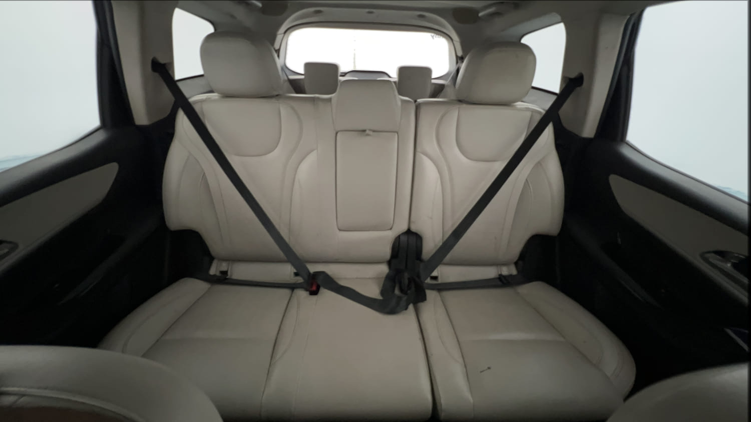 Used 2021 Mahindra XUV700 AX 7 Petrol AT Luxury Pack 7 STR Petrol Automatic interior REAR SEAT CONDITION VIEW