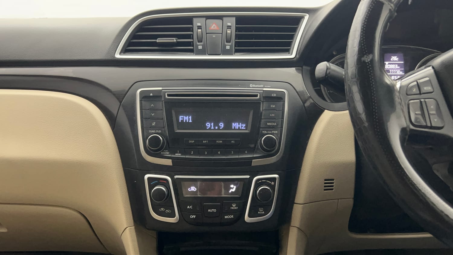 Used 2018 Maruti Suzuki Ciaz Delta 1.4 MT Petrol Manual interior MUSIC SYSTEM & AC CONTROL VIEW