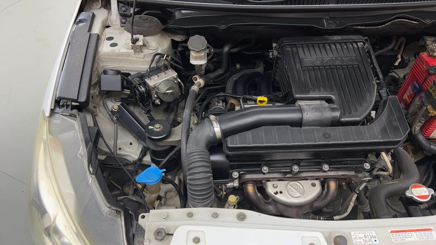 Used 2015 Maruti Suzuki Ciaz ZXI+ Petrol Manual engine ENGINE RIGHT SIDE VIEW