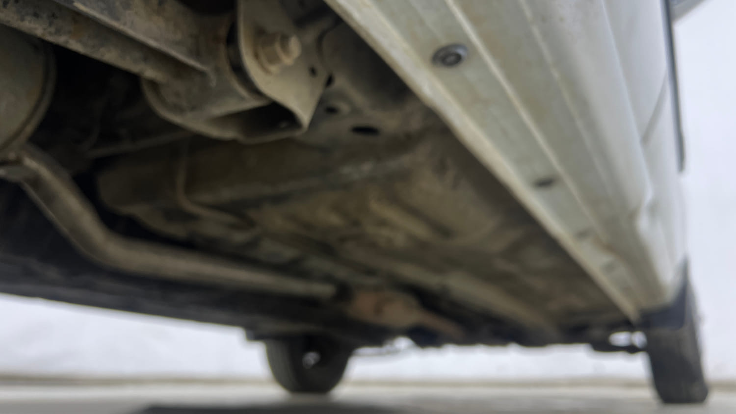 Used 2014 Maruti Suzuki Alto 800 Lxi Petrol Manual extra REAR RIGHT UNDERBODY VIEW