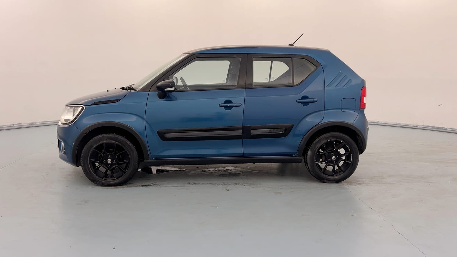 Used 2018 Maruti Suzuki Ignis [2017-2020] Zeta AMT Petrol Dual Tone Petrol Automatic exterior LEFT SIDE VIEW