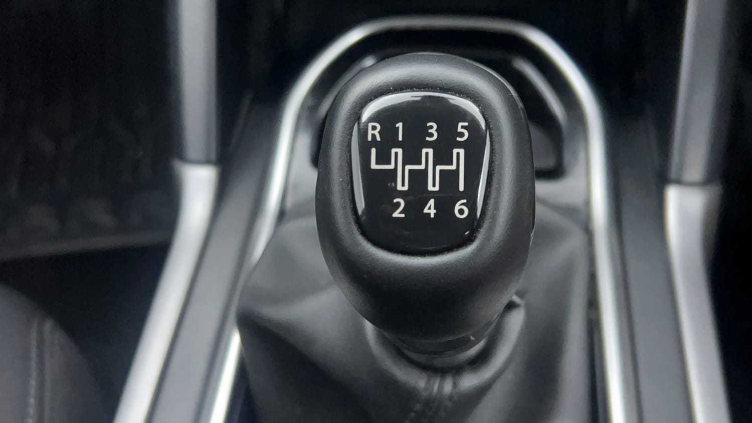 Used 2019 Tata Harrier XT Diesel Manual interior GEAR  KNOB VIEW