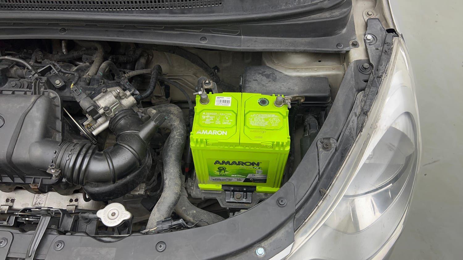 Used 2014 Hyundai i10 Sportz 1.1 iRDE2 Petrol Manual engine ENGINE LEFT SIDE VIEW