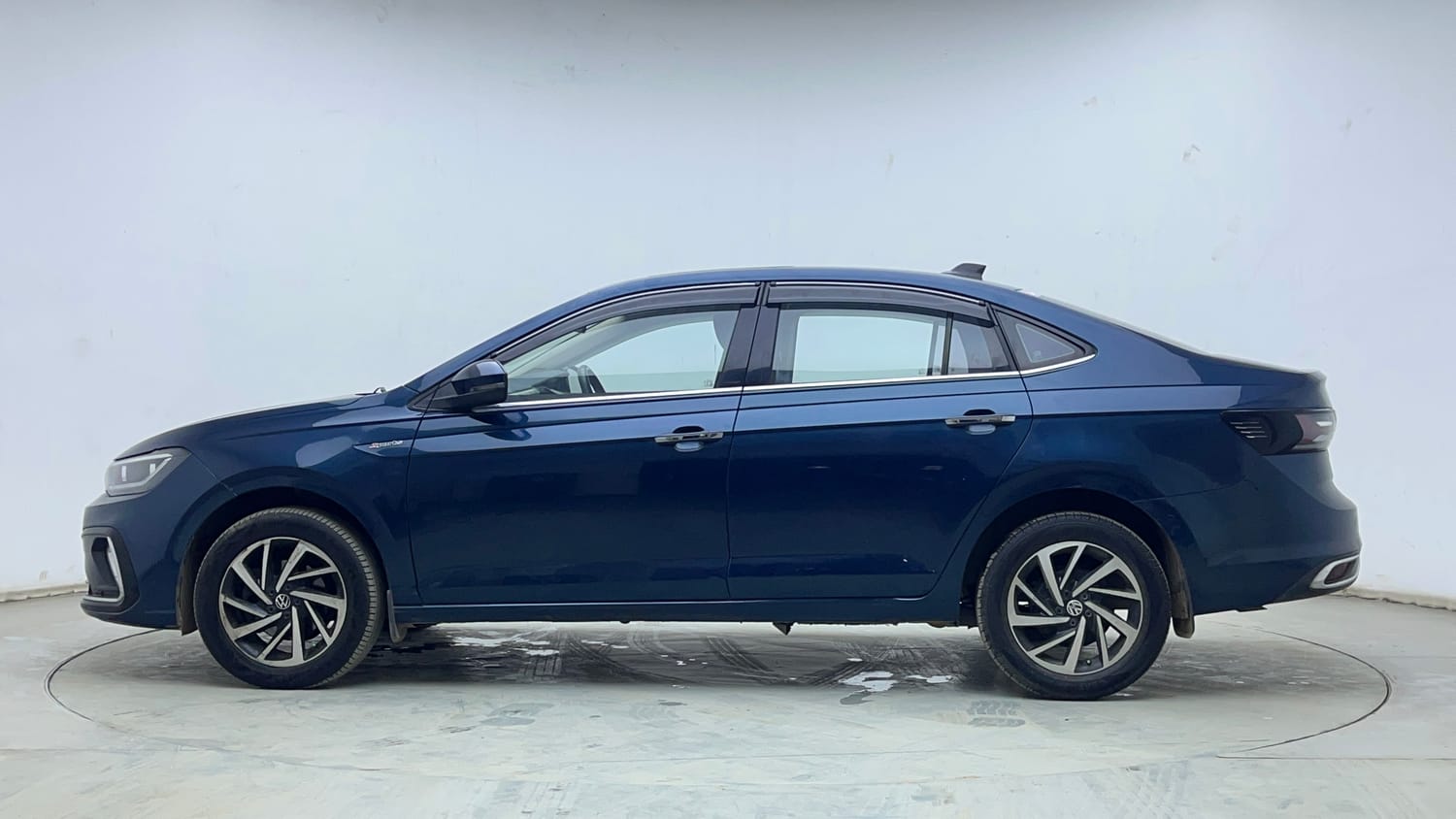 Used 2023 Volkswagen Virtus Topline 1.0 TSI AT Petrol Automatic exterior LEFT SIDE VIEW