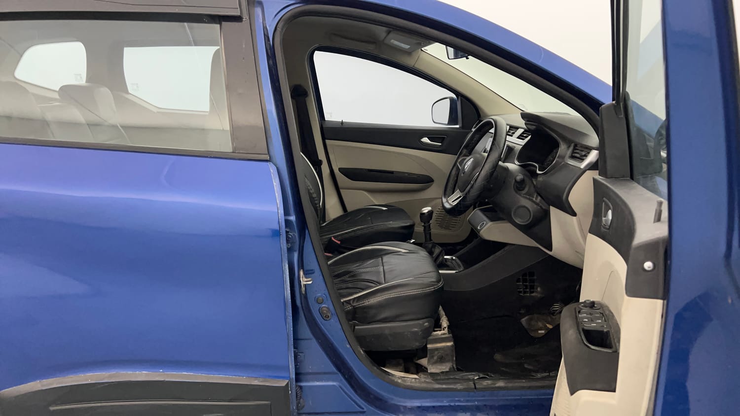 Used 2019 Renault Triber RXZ Petrol Manual interior RIGHT SIDE FRONT DOOR CABIN VIEW