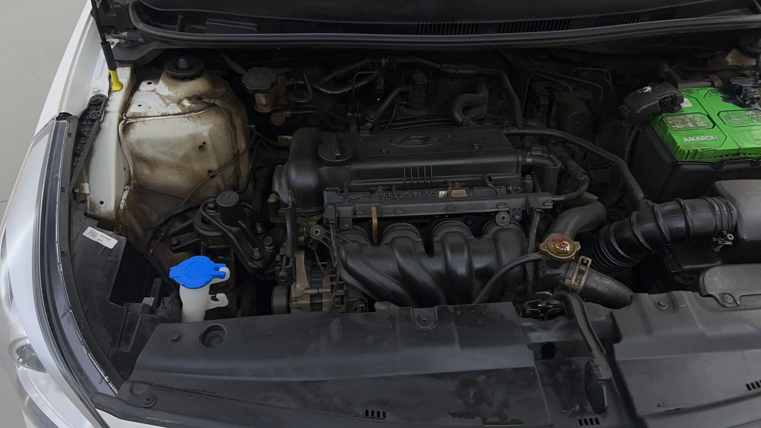 Used 2015 Hyundai Fluidic Verna 4S 1.6 VTVT SX Petrol Manual engine ENGINE RIGHT SIDE VIEW