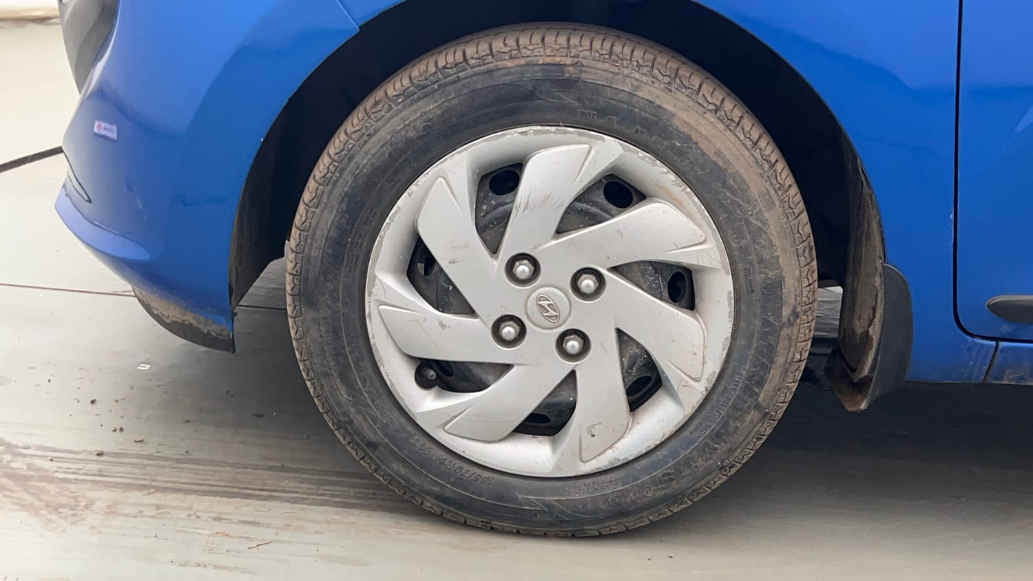 Used 2019 Hyundai Santro Sportz AMT Petrol Automatic tyres LEFT FRONT TYRE RIM VIEW
