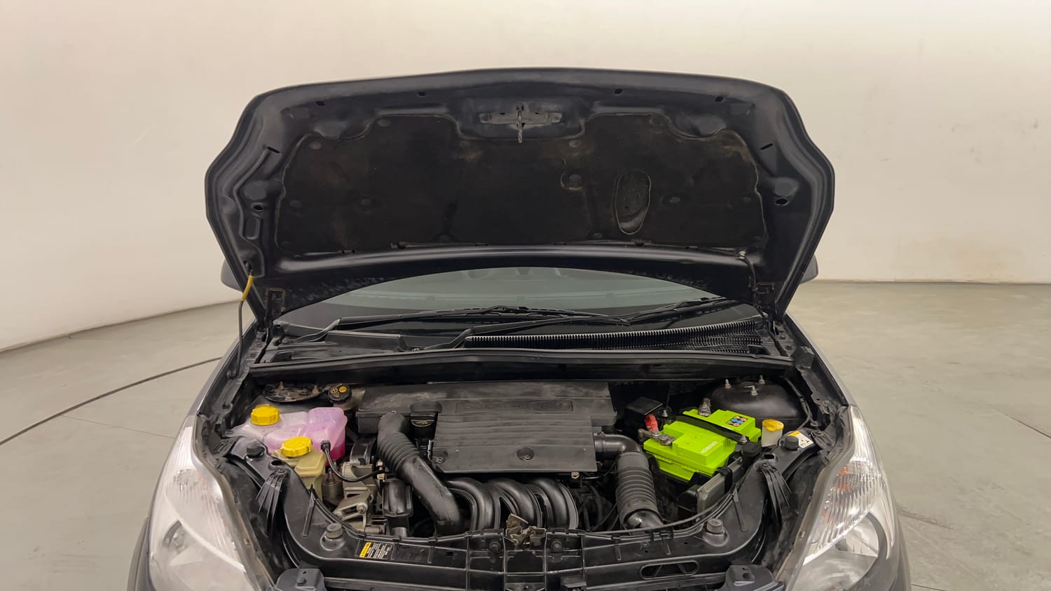Used 2012 Ford Figo Duratec Petrol ZXI 1.2 Petrol Manual engine ENGINE & BONNET OPEN FRONT VIEW