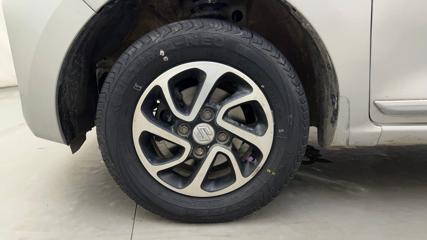 Used 2023 Maruti Suzuki Alto K10 VXi Petrol Manual tyres LEFT FRONT TYRE RIM VIEW