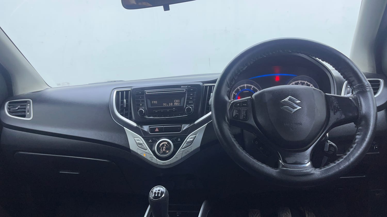 Used 2017 Maruti Suzuki Baleno Delta 1.2 Petrol Manual interior DASHBOARD VIEW