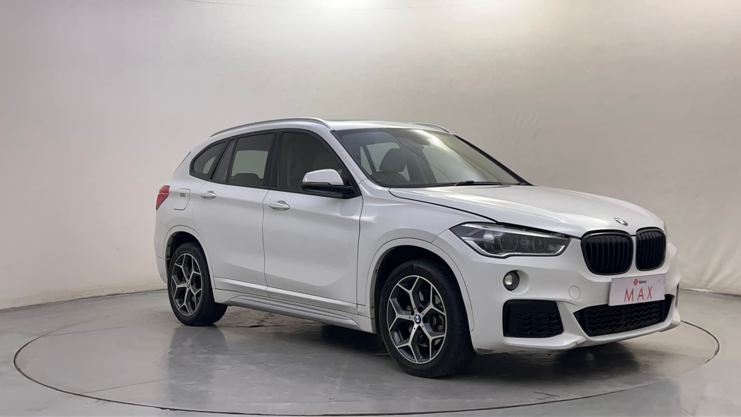 Used 2019 BMW X1 sDrive20d xLine Diesel Automatic exterior RIGHT FRONT CORNER VIEW