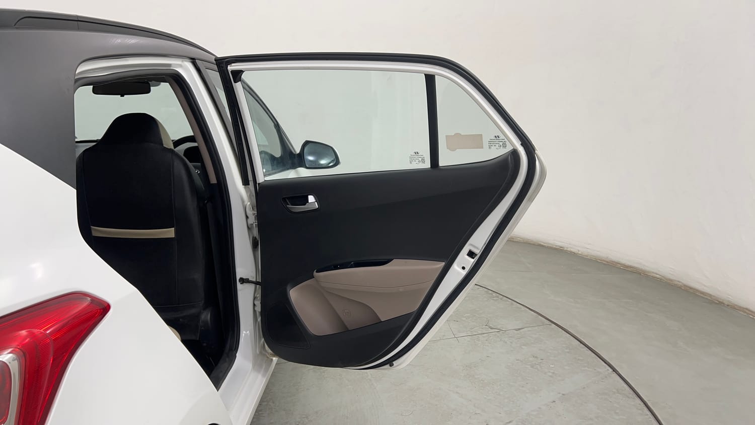 Used 2016 Hyundai Grand i10 Asta AT 1.2 Kappa VTVT (O) Petrol Automatic interior RIGHT REAR DOOR OPEN VIEW