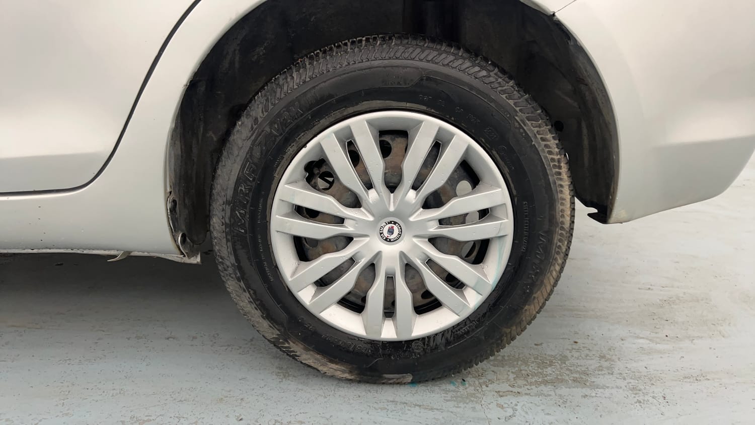 Used 2017 Maruti Suzuki Swift Dzire VDI (O) Diesel Manual tyres LEFT REAR TYRE RIM VIEW