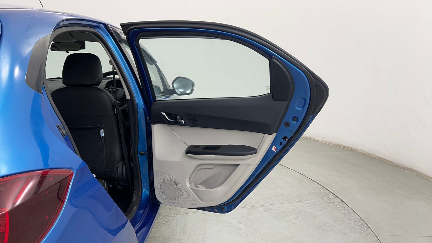 Used 2024 Tata Tiago XZA Plus iCNG Cng Automatic interior RIGHT REAR DOOR OPEN VIEW