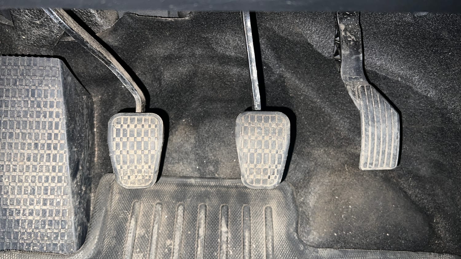 Used 2025 Tata Punch Pure MT Petrol Manual interior PEDALS VIEW