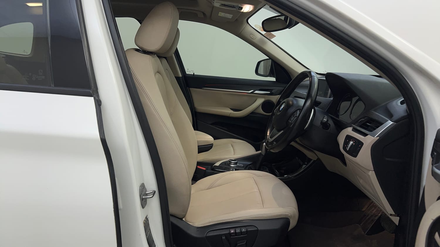 Used 2019 BMW X1 sDrive20d xLine Diesel Automatic interior RIGHT SIDE FRONT DOOR CABIN VIEW