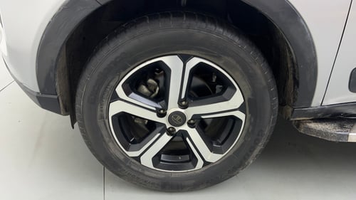 Used 2021 Tata Nexon XZA Plus (S) Petrol Automatic tyres LEFT FRONT TYRE RIM VIEW