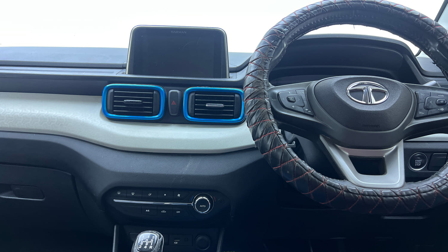 Used 2022 Tata Punch Creative MT Petrol Manual top_features Touch screen infotainment system