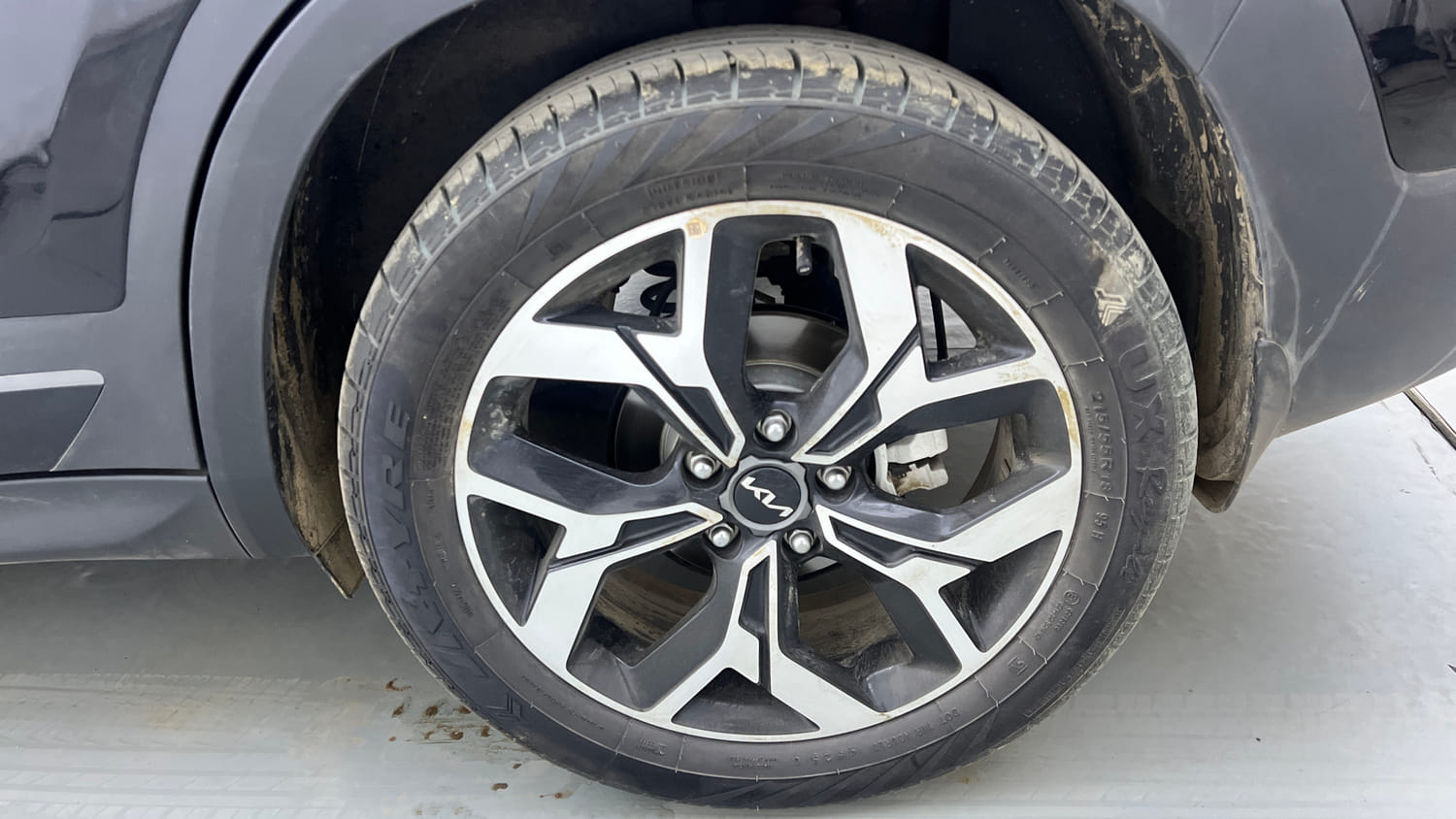 Used 2026 Kia Seltos GTX Plus 1.5 Turbo Petrol DCT Petrol Automatic tyres LEFT REAR TYRE RIM VIEW