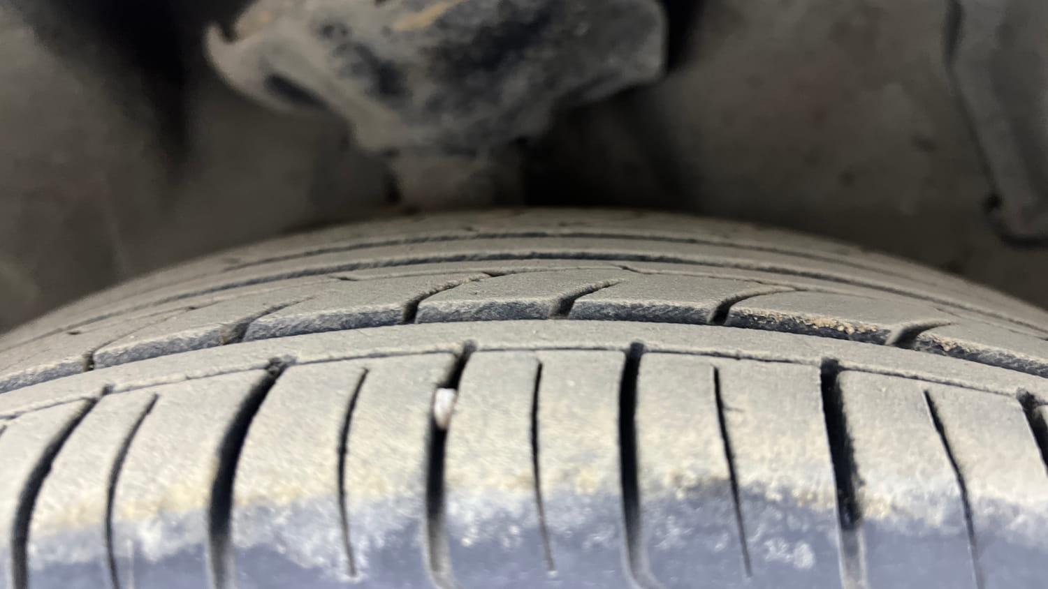 Used 2019 Maruti Suzuki Celerio X ZXi AMT Petrol Automatic tyres RIGHT FRONT TYRE TREAD VIEW