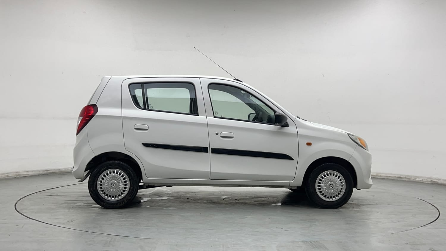 Used 2018 Maruti Suzuki Alto 800 VXi Petrol Manual exterior RIGHT SIDE VIEW