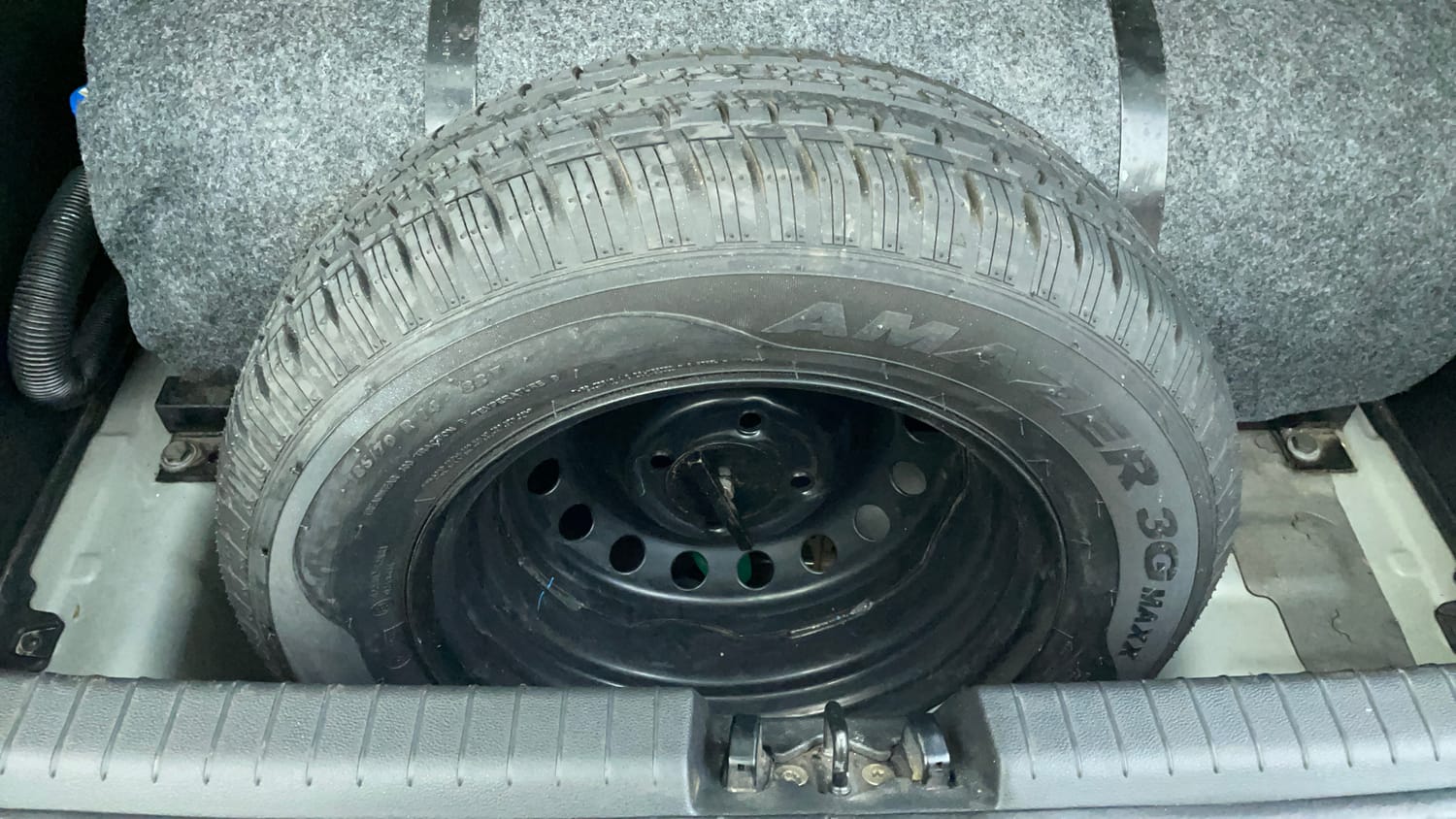 Used 2019 Hyundai Elite i20 Magna Plus 1.2 + CNG (Outside Fitted) Cng Manual tyres SPARE TYRE VIEW