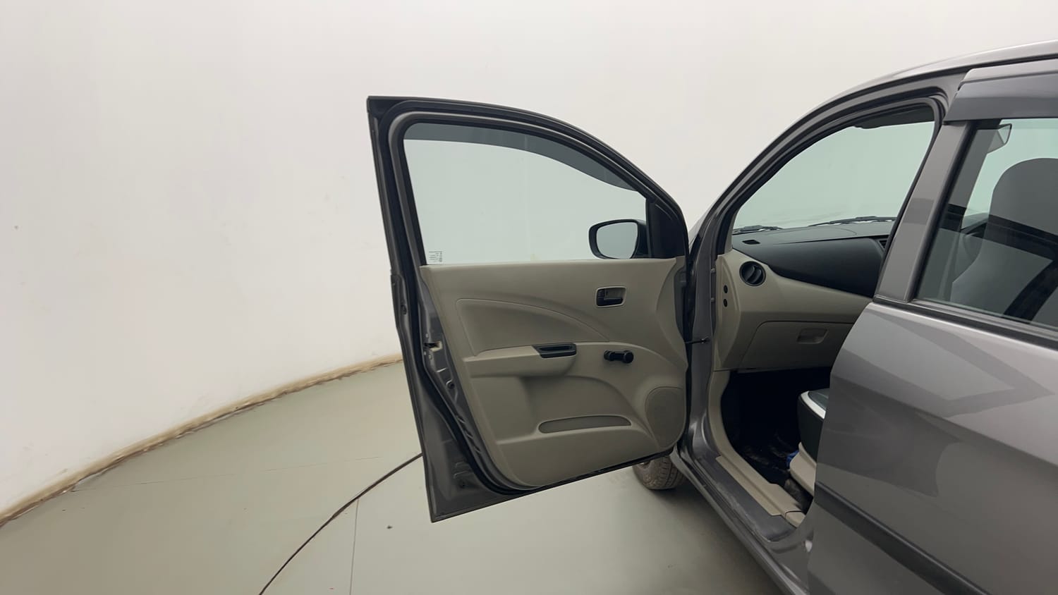 Used 2014 Maruti Suzuki Celerio LXi Petrol Manual interior LEFT FRONT DOOR OPEN VIEW