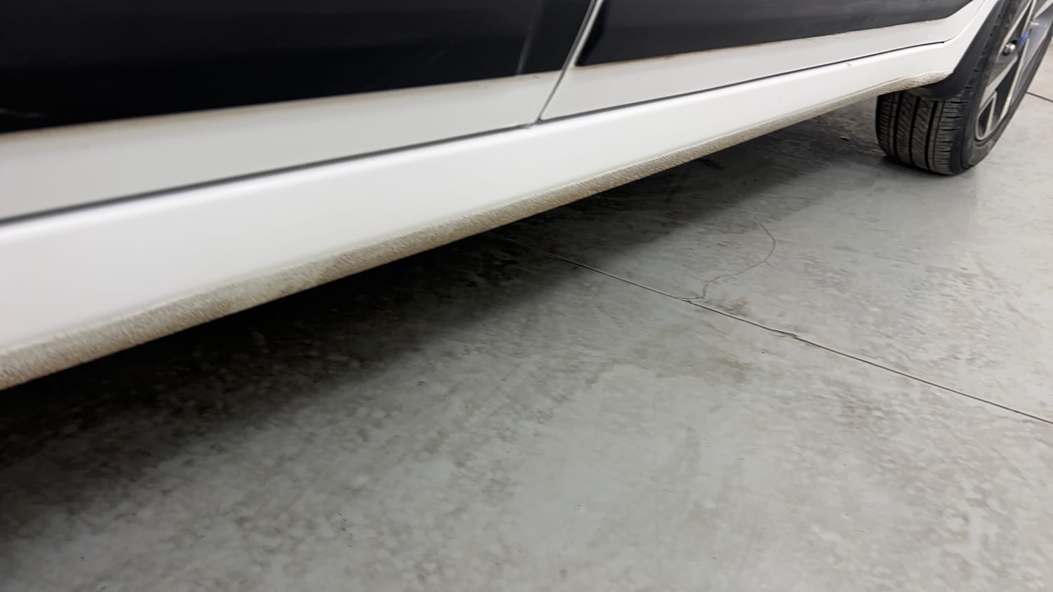 Used 2023 Hyundai Aura SX 1.2 CNG Cng Manual dents MINOR DENT