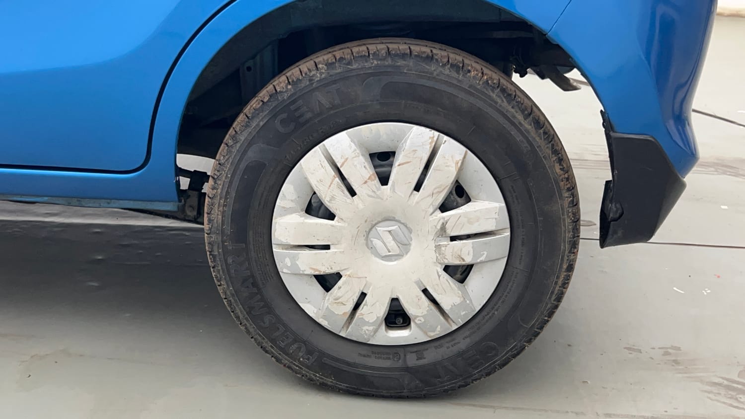Used 2022 Maruti Suzuki Alto 800 LXi (O) Petrol Manual tyres LEFT REAR TYRE RIM VIEW