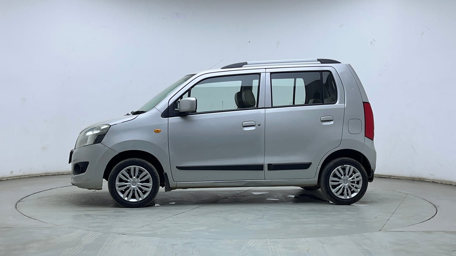 Used 2014 Maruti Suzuki Wagon R VXI Petrol Manual exterior LEFT SIDE VIEW