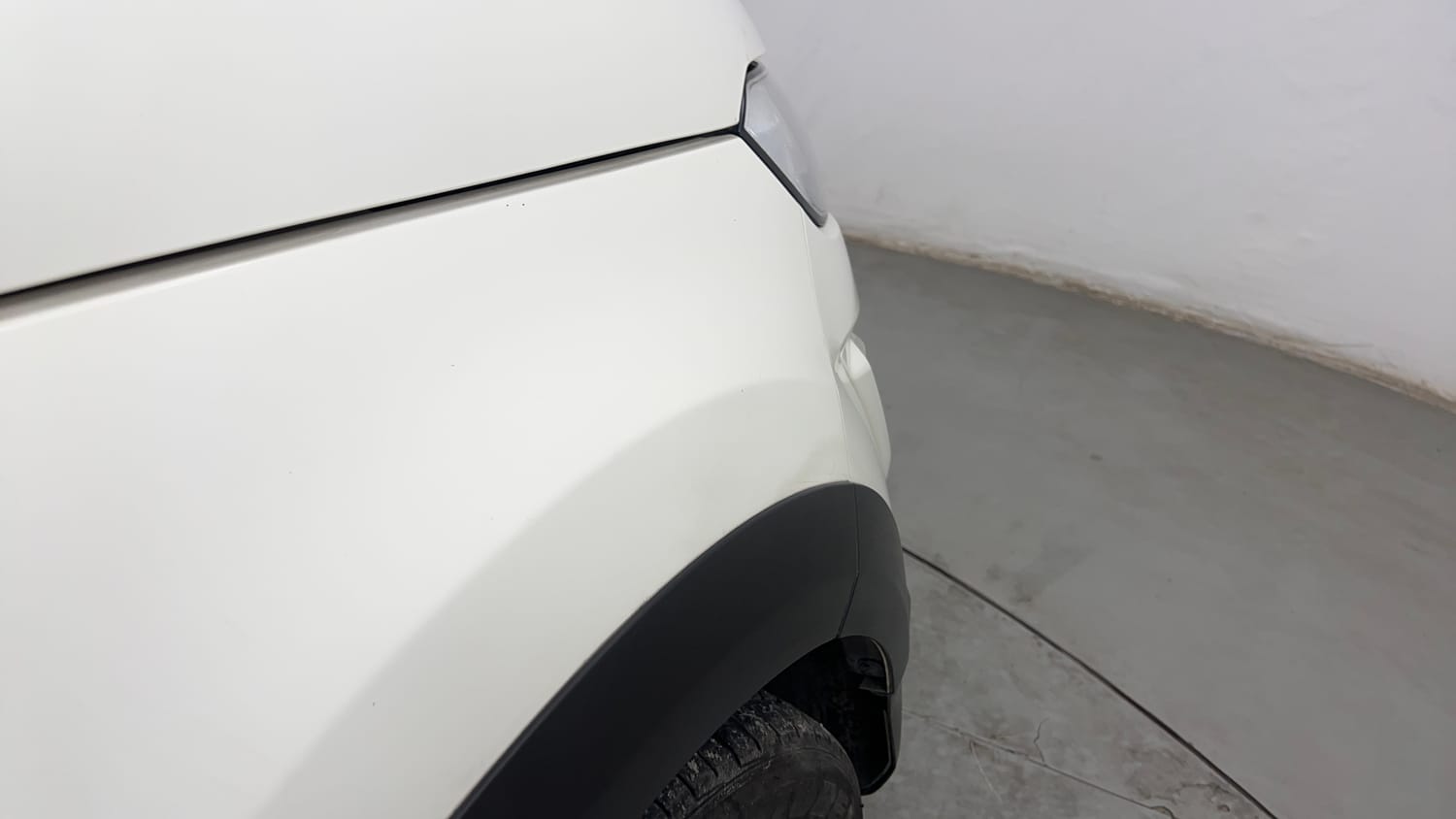 Used 2020 Ford EcoSport Titanium 1.5L TDCi Diesel Manual dents MINOR SCRATCH