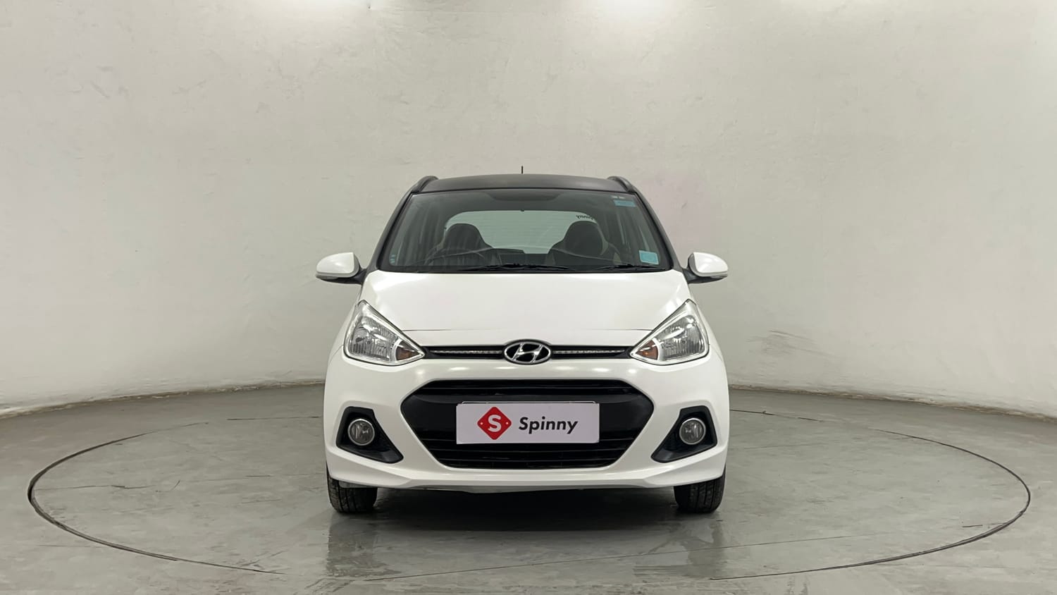 Used 2016 Hyundai Grand i10 Asta AT 1.2 Kappa VTVT (O) Petrol Automatic exterior FRONT VIEW