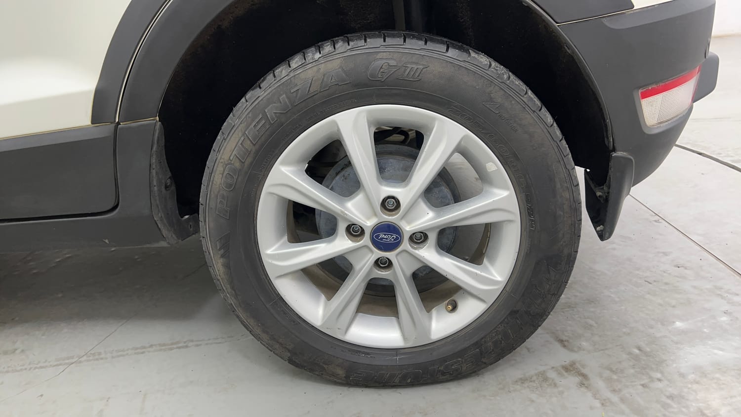 Used 2020 Ford EcoSport Titanium 1.5L TDCi Diesel Manual tyres LEFT REAR TYRE RIM VIEW