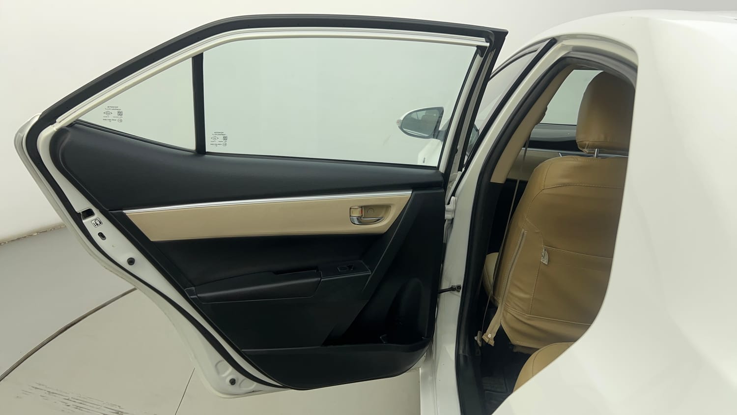 Used 2015 Toyota Corolla Altis VL AT Petrol Petrol Automatic interior LEFT REAR DOOR OPEN VIEW