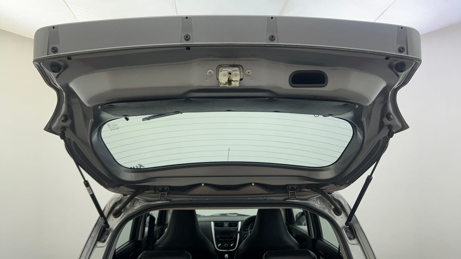 Used 2018 Maruti Suzuki Celerio X Zxi AMT Petrol Automatic interior DICKY DOOR OPEN VIEW