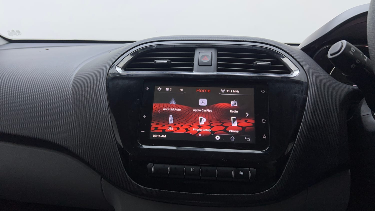 Used 2020 Tata Tiago XZA Plus Petrol Automatic top_features Integrated (in-dash) music system