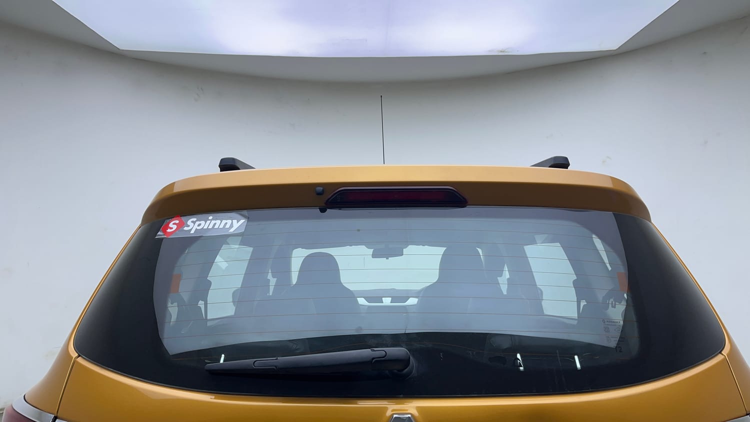 Used 2023 Renault Triber RXZ EASY-R AMT Petrol Automatic exterior BACK WINDSHIELD VIEW