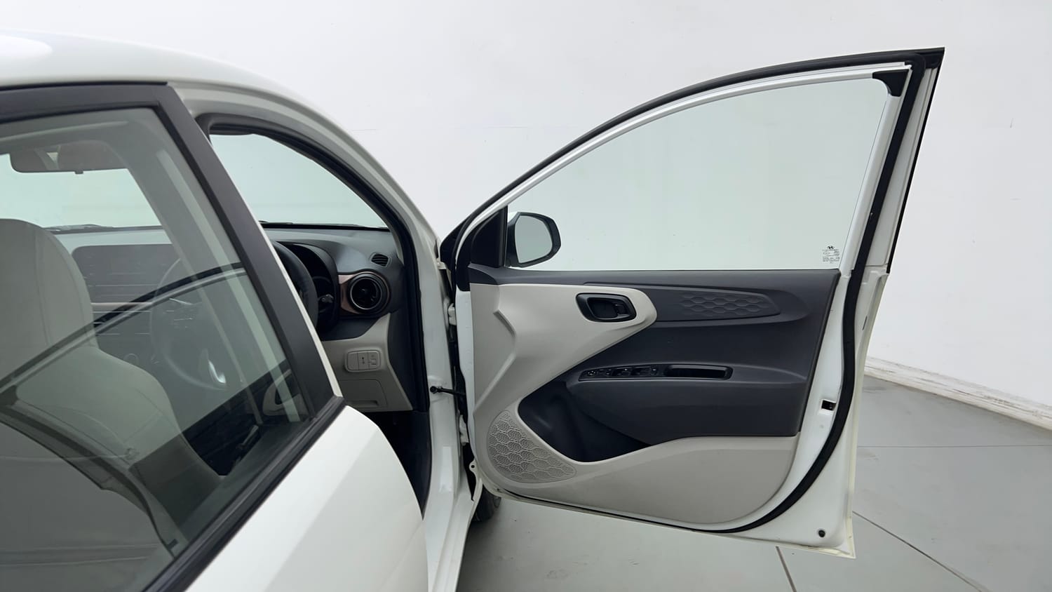 Used 2021 Hyundai Aura S 1.2 CNG Cng Manual interior RIGHT FRONT DOOR OPEN VIEW
