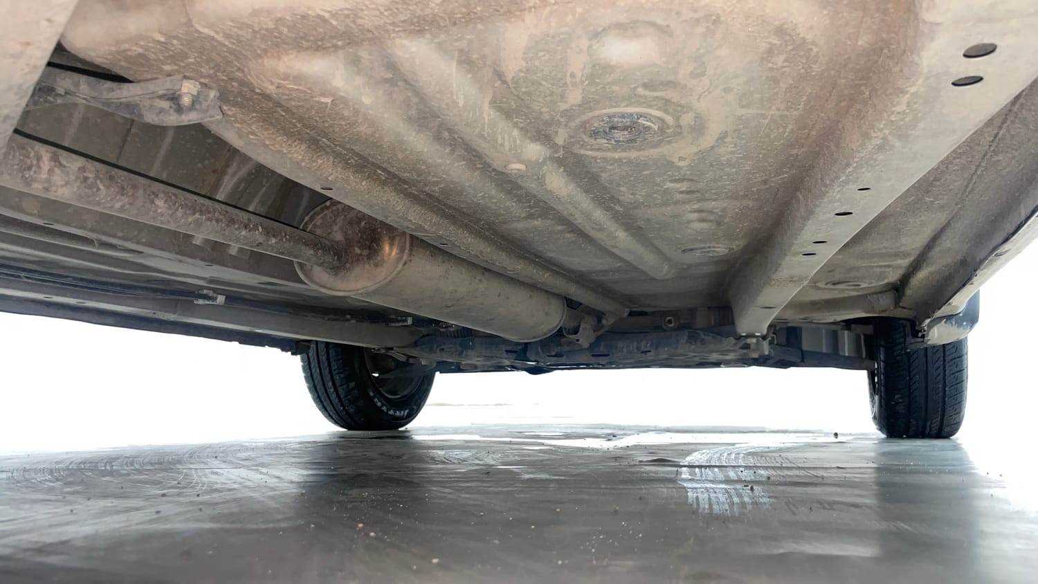 Used 2019 Maruti Suzuki Wagon R VXi 1.2 AMT Petrol Automatic extra REAR RIGHT UNDERBODY VIEW