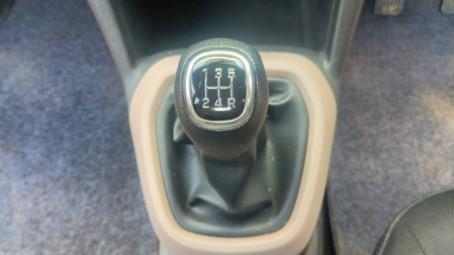 Used 2016 Hyundai Grand i10 Sportz 1.2 Kappa VTVT Petrol Manual interior GEAR  KNOB VIEW