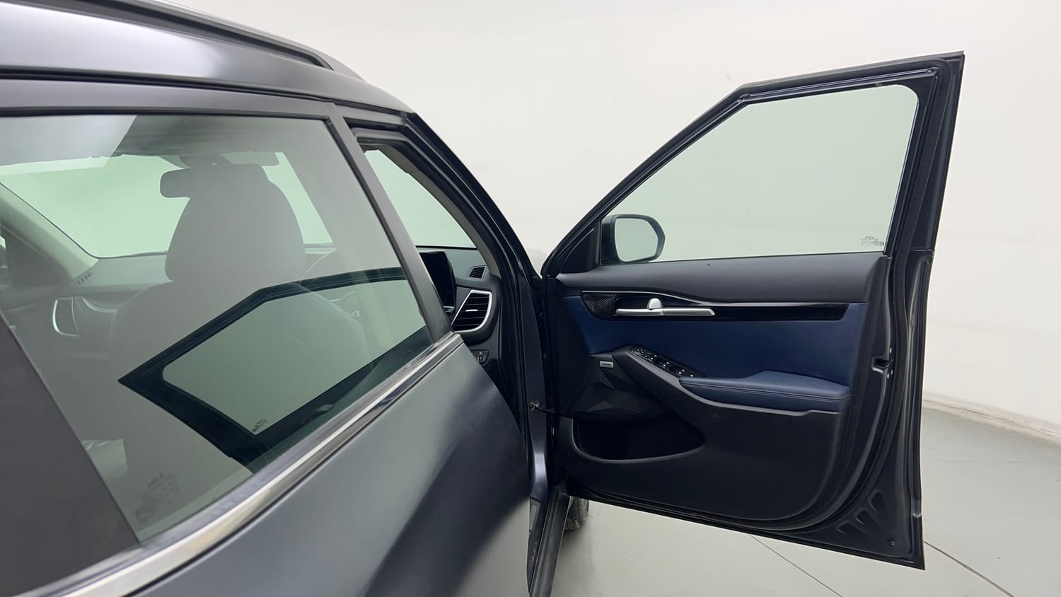 Used 2022 Kia Seltos X Line 1.4 DCT Petrol Automatic interior RIGHT FRONT DOOR OPEN VIEW